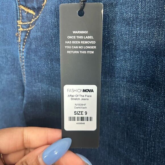 Fashion Nova Affair of The Flare Dark Wash NWT - Picture 7 of 8